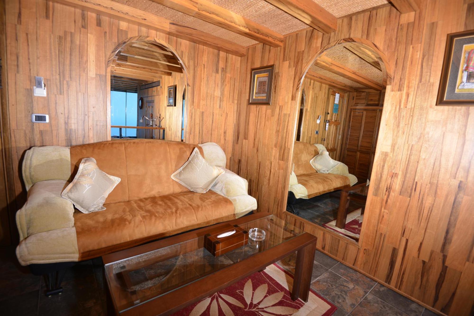 Bay Lodge Boutique Hotel Jounieh Exterior photo