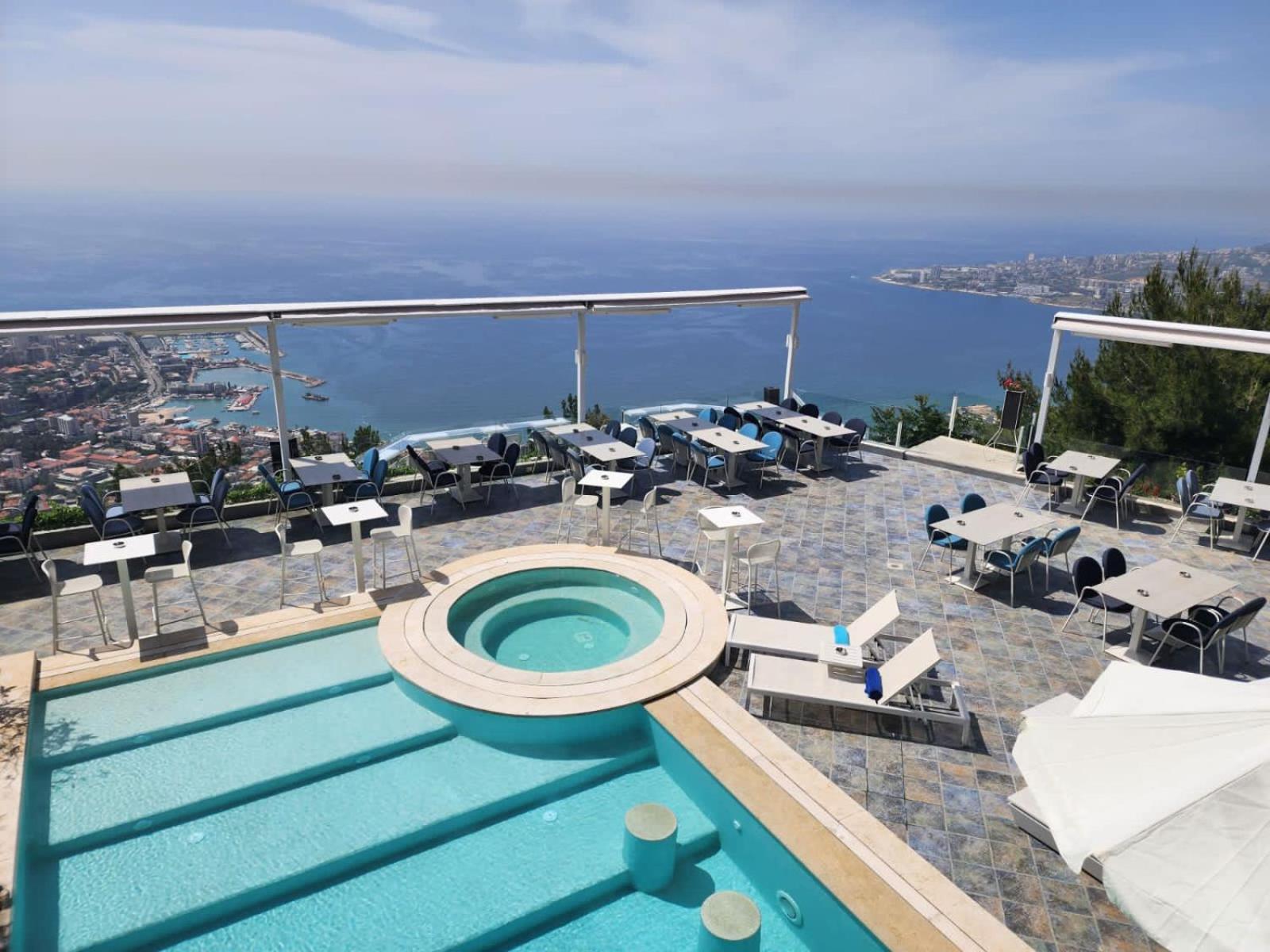 Bay Lodge Boutique Hotel Jounieh Exterior photo
